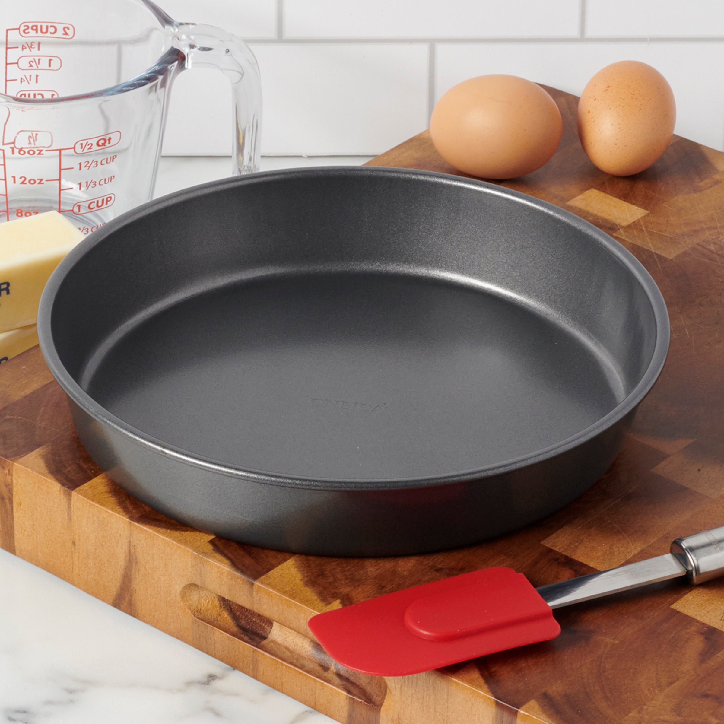Bliss Bakeware 9" Round Cake Pan - Image 2