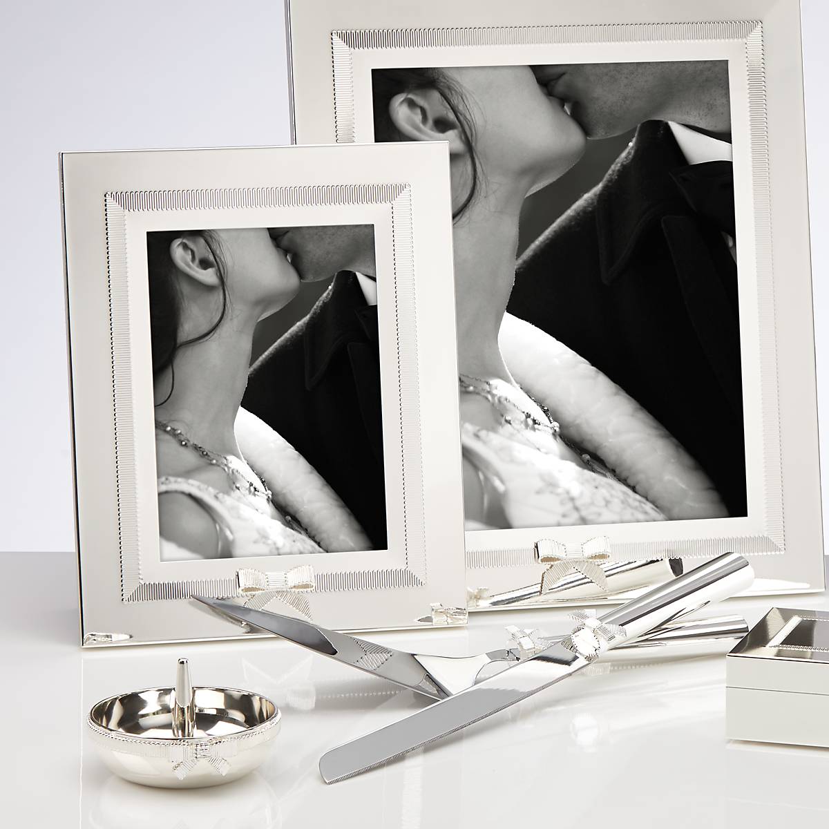 Grace Avenue Ring Holder - Image 2