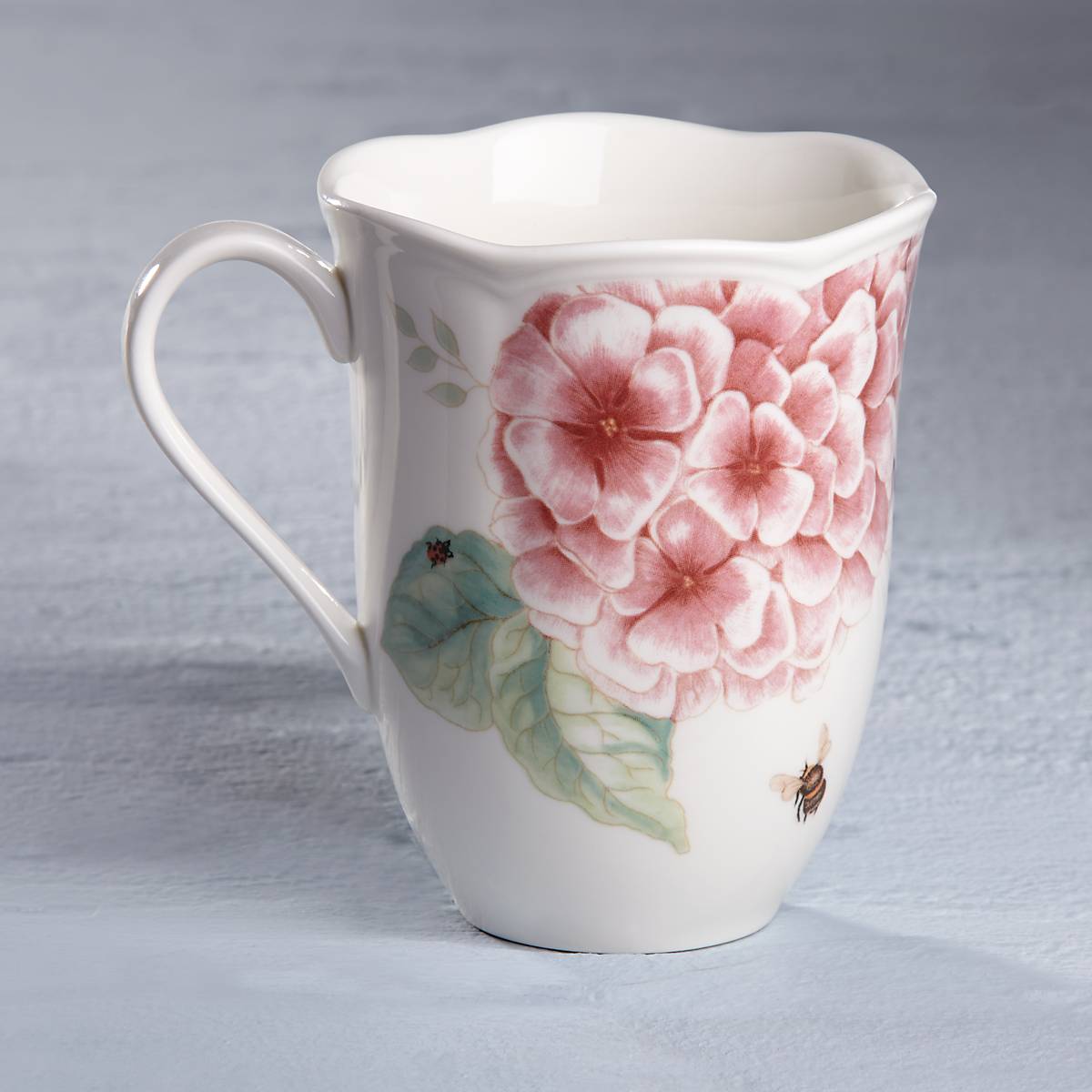 Butterfly Meadow Hydrangea Mug - Image 3