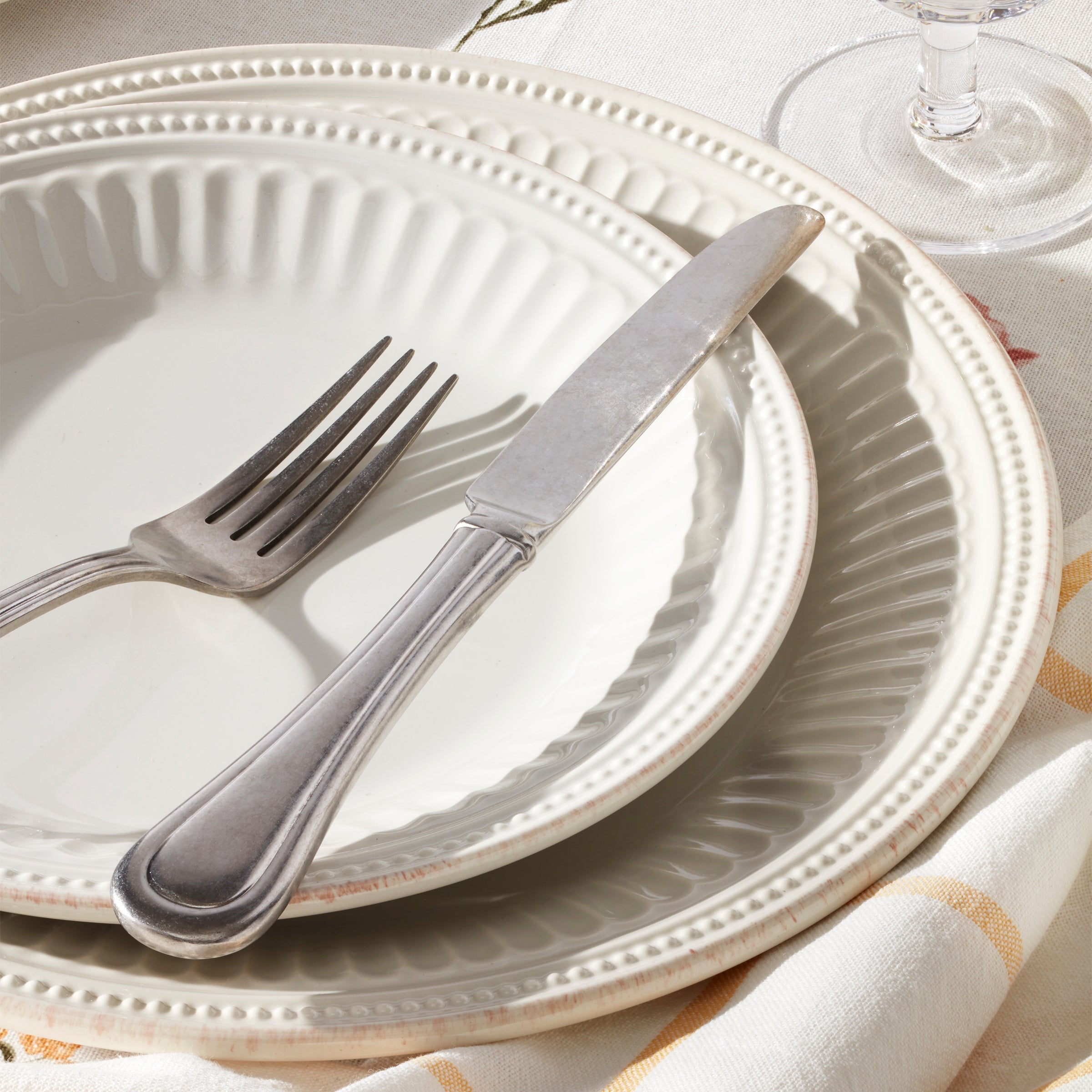 French Perle Groove White 4-Piece Place Setting - Image 4