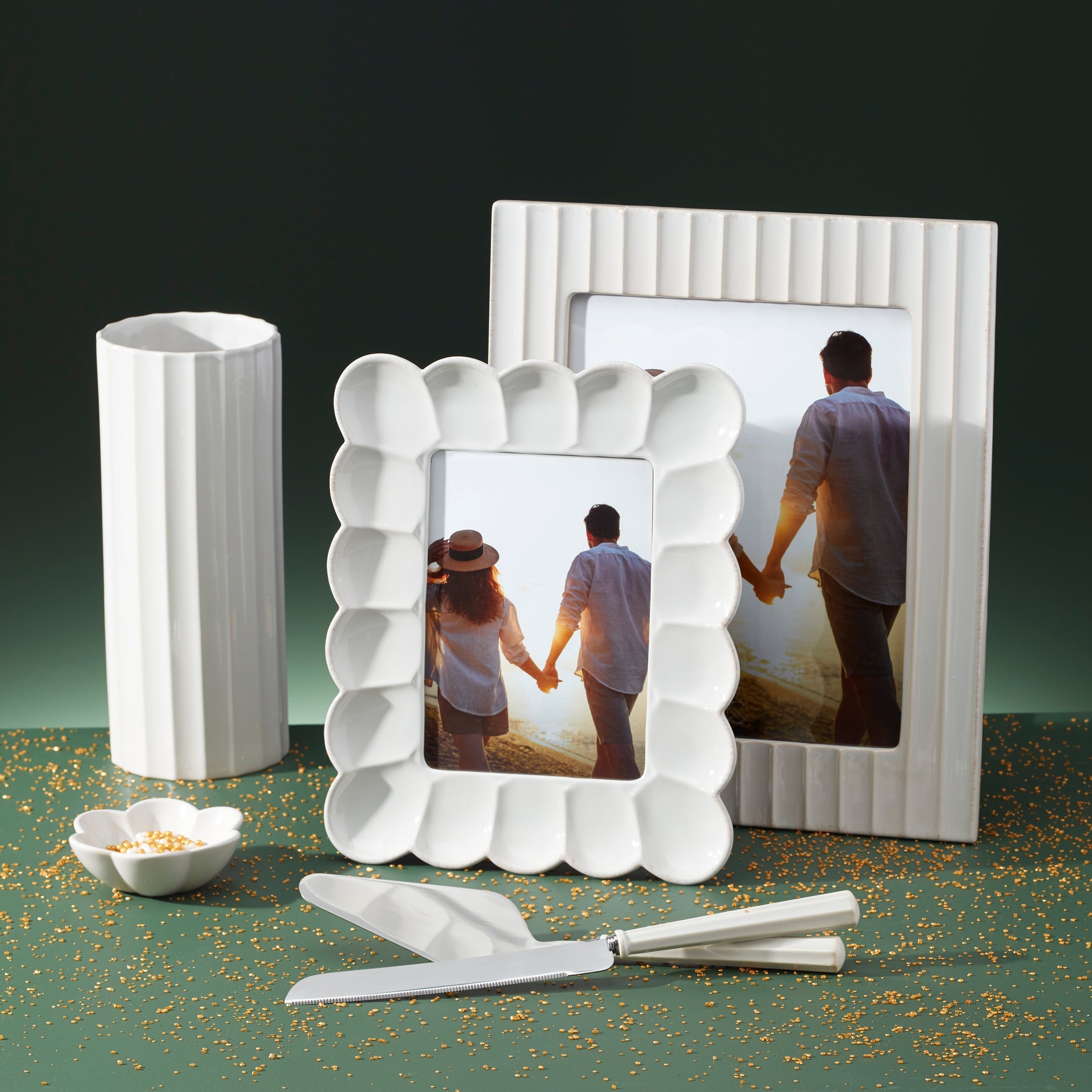 French Perle Scallop White Cylinder Vase - Image 7