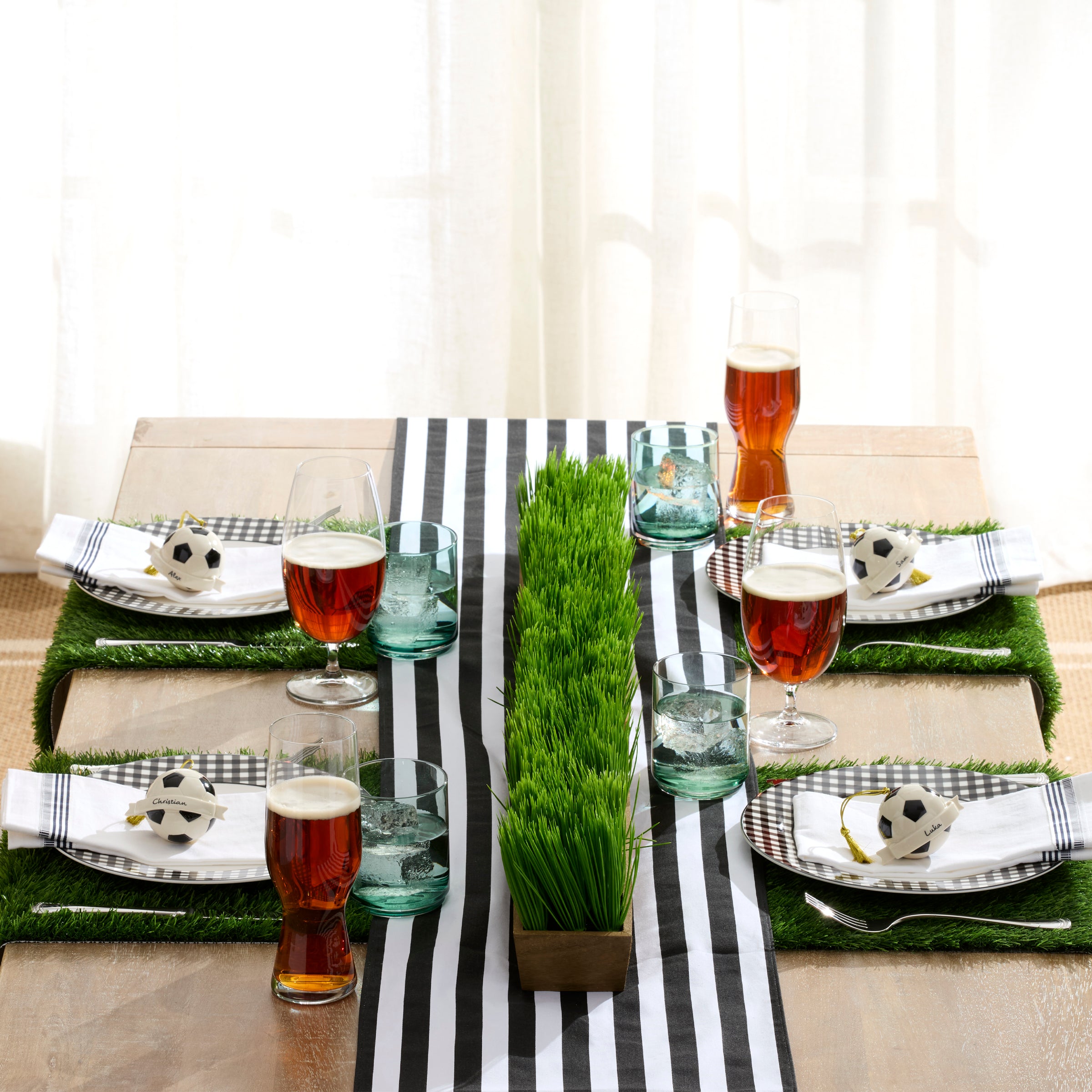 Gingham Black Dinner Plates, Set of 4 - Image 4