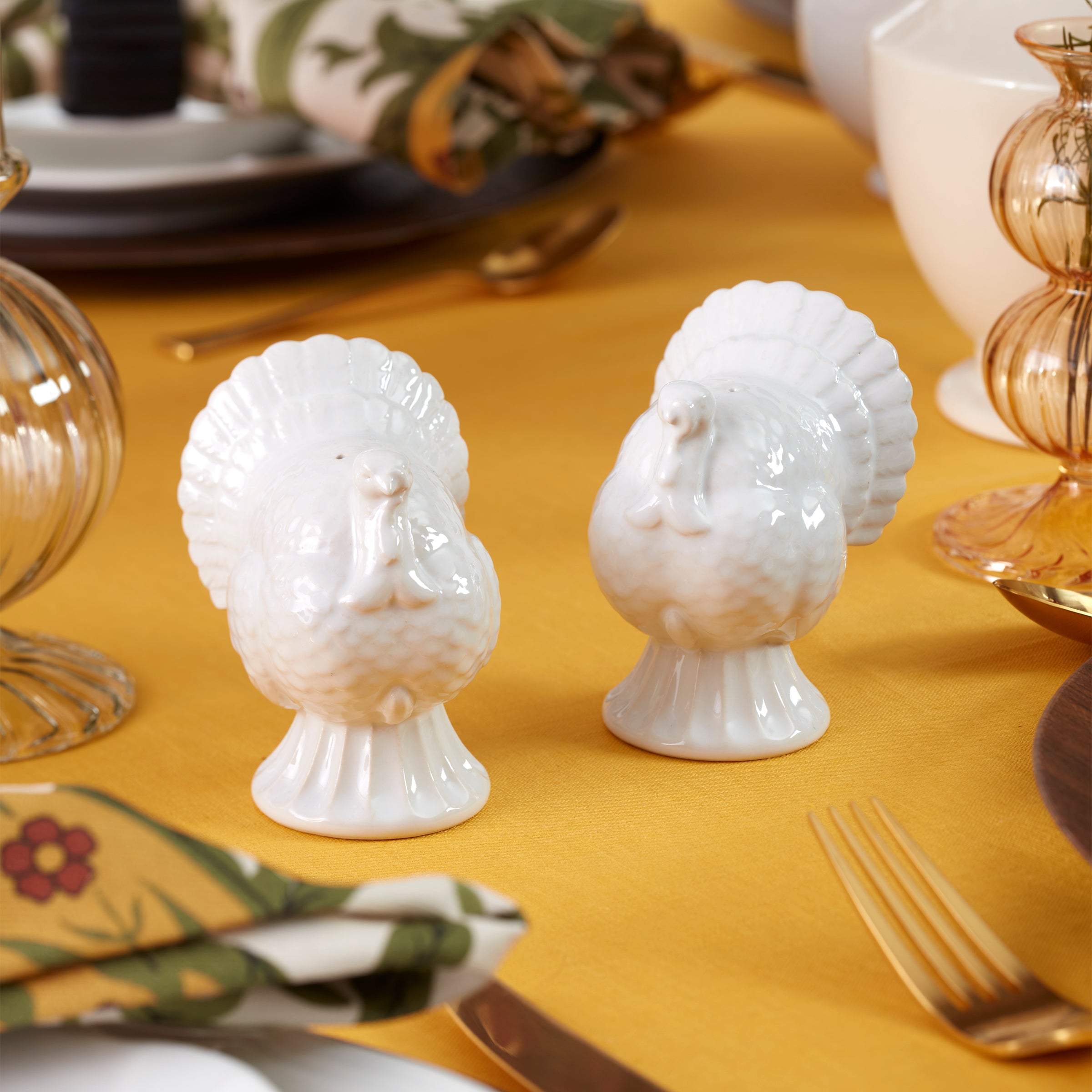 French Perle White Carved Turkey Salt & Pepper Set - Image 2