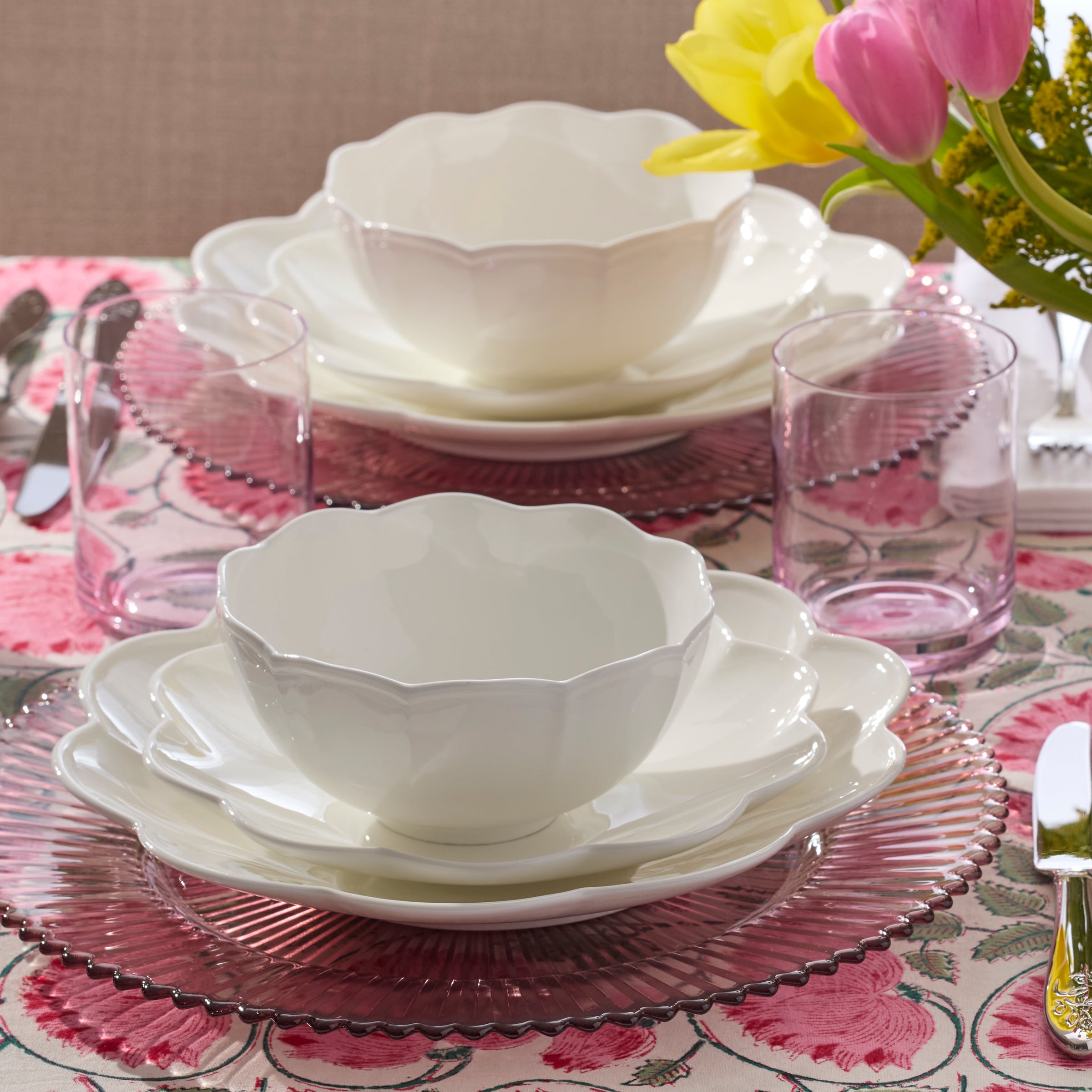 Studio 1414 Scallop Accent Plates, Set of 6 - Image 4