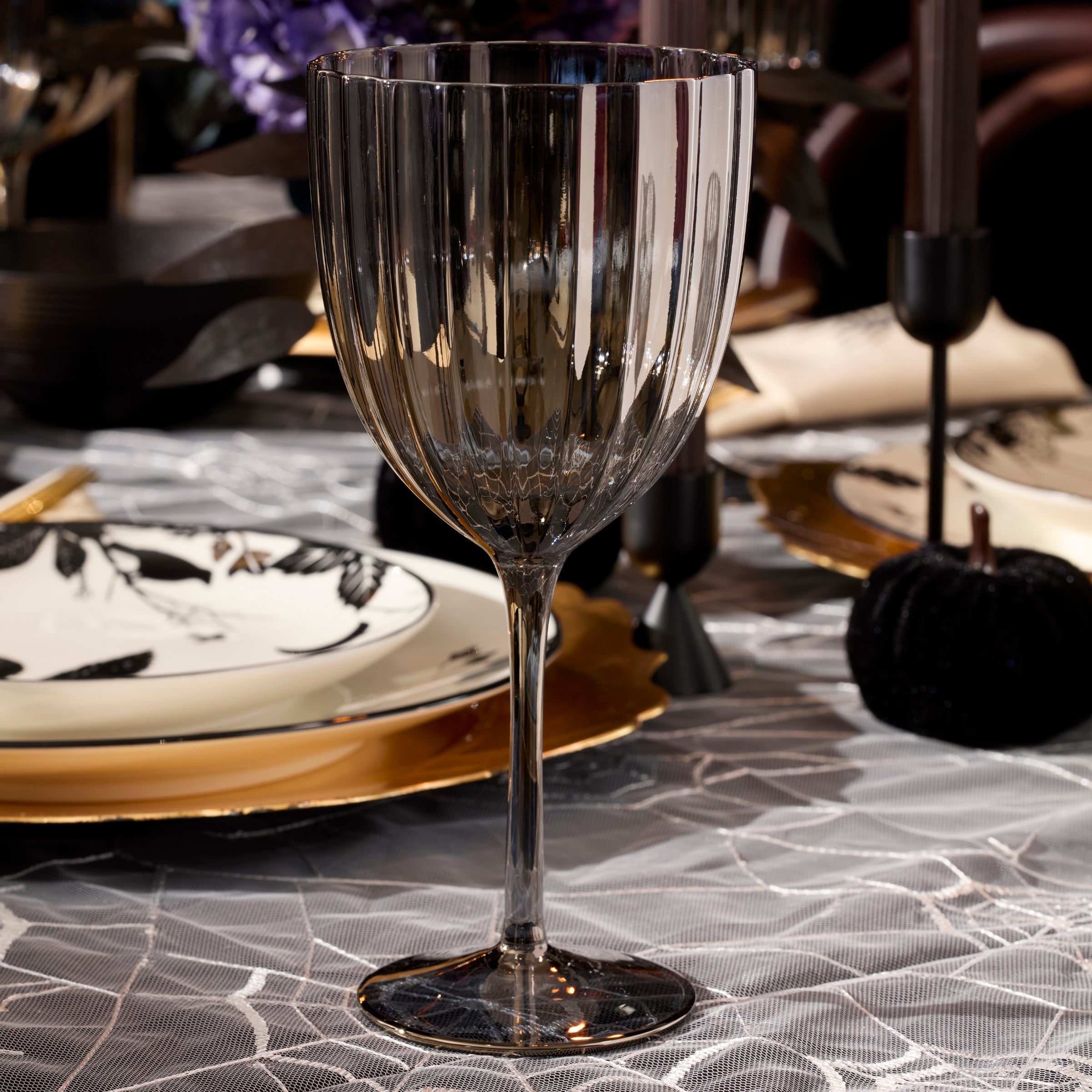 Curva Luxe All-Purpose Wine Glasses, Set of 4 - Image 3
